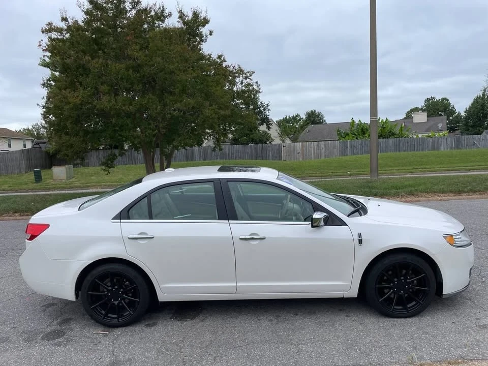 2010 Lincoln MKZ - Image 7 of 20