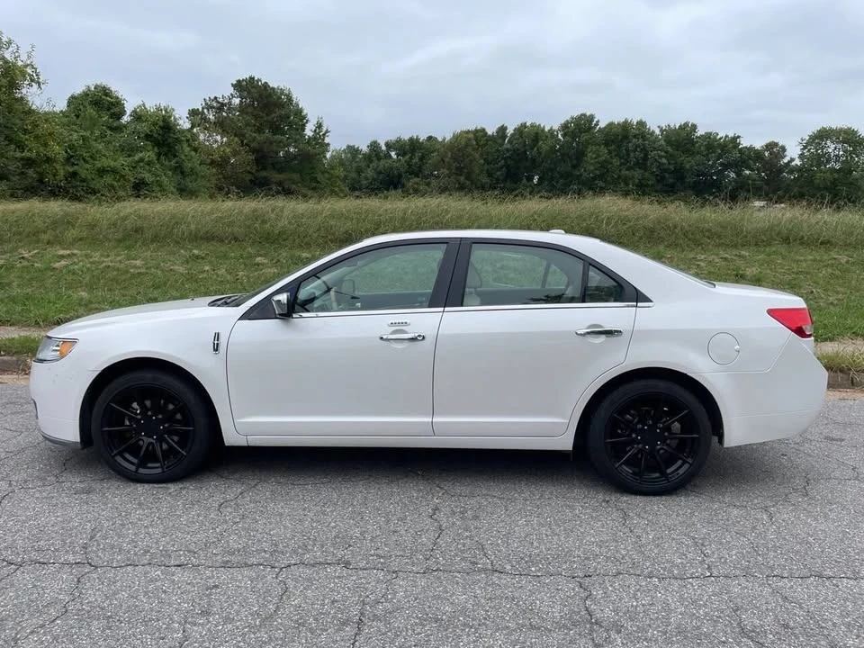 2010 Lincoln MKZ - Image 2 of 20