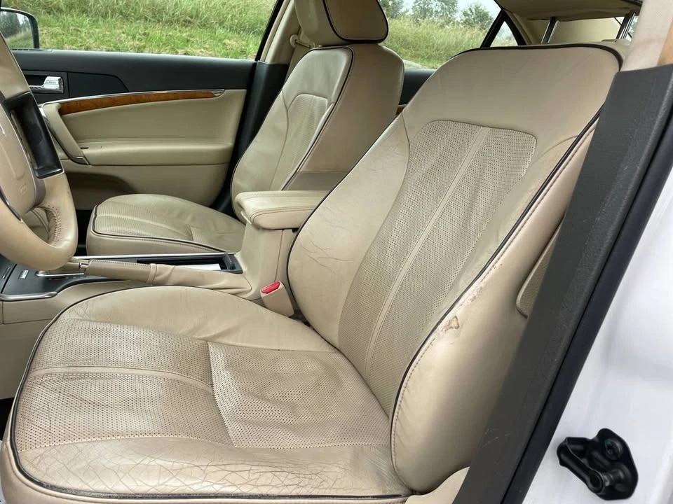 2010 Lincoln MKZ - Image 14 of 20
