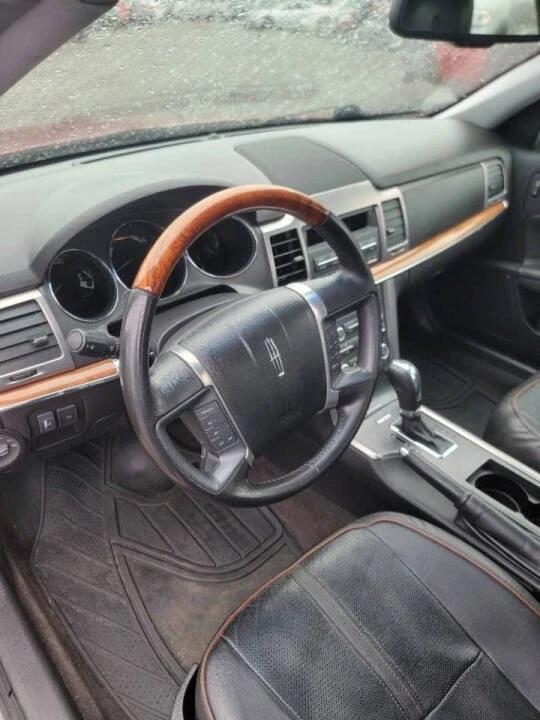 2010 Lincoln MKZ - Image 11 of 16