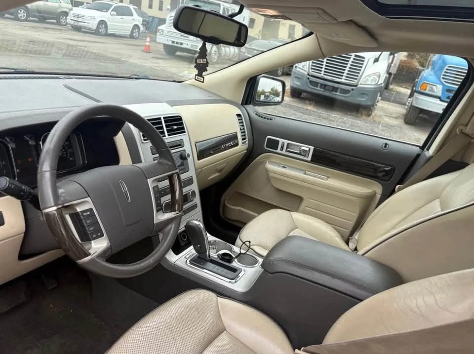 2010 Lincoln MKZ - Image 5 of 5