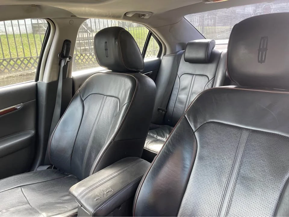 2010 Lincoln MKZ - Image 7 of 8