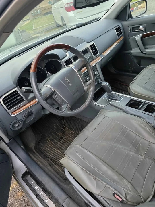 2010 Lincoln MKZ - Image 17 of 18
