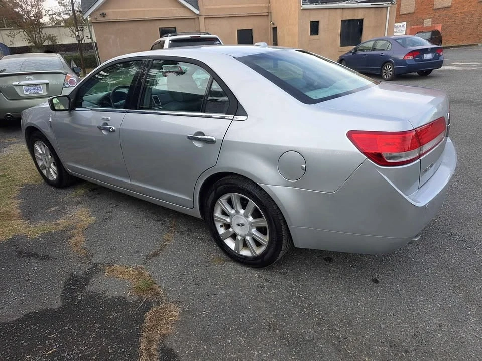 2010 Lincoln MKZ - Image 13 of 18