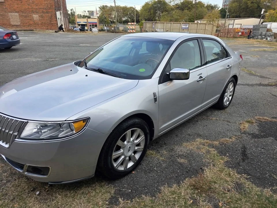 2010 Lincoln MKZ - Image 2 of 18