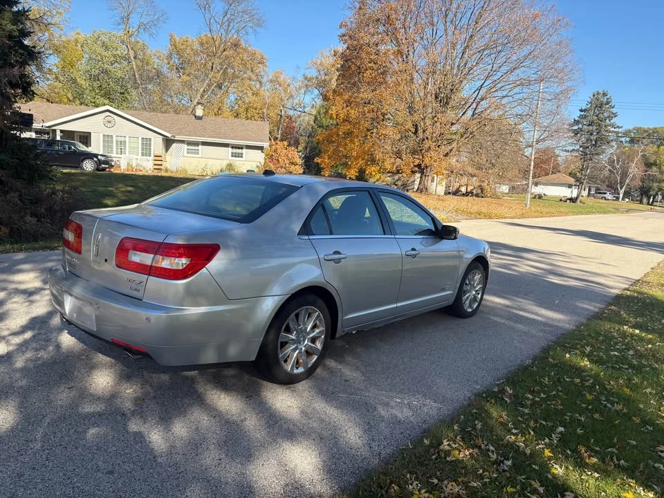 2010 Lincoln MKZ - Image 8 of 12