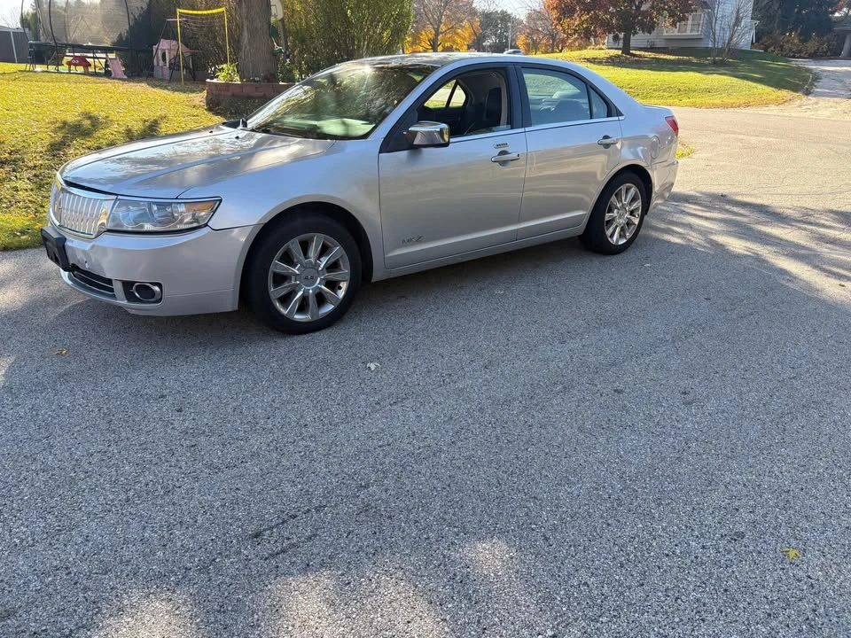 2010 Lincoln MKZ - Image 2 of 12