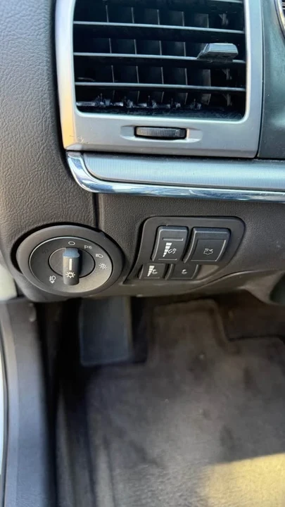 2010 Lincoln MKZ - Image 18 of 19