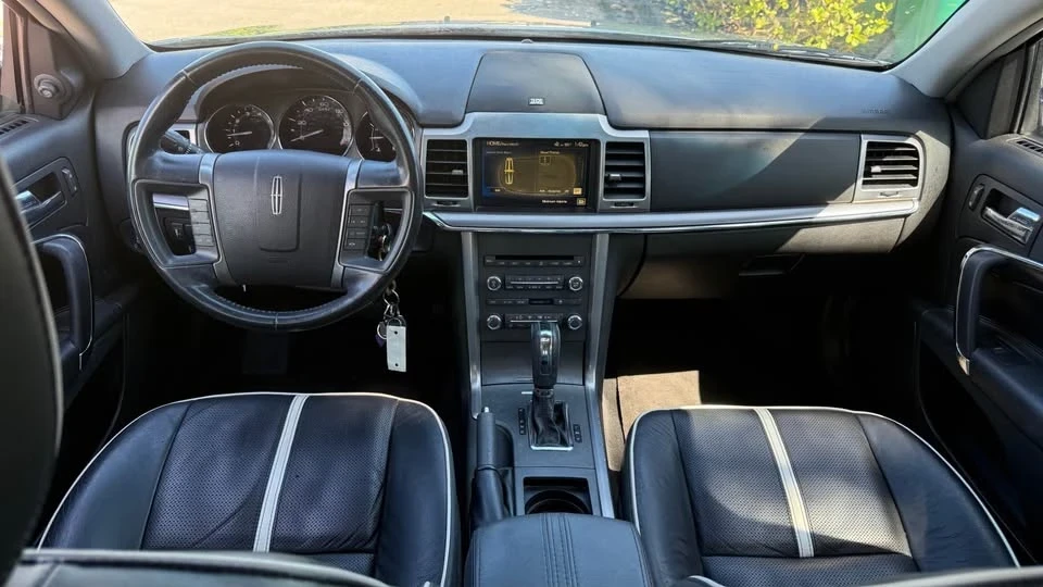 2010 Lincoln MKZ - Image 17 of 19