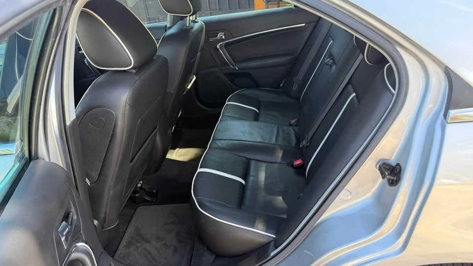 2010 Lincoln MKZ - Image 6 of 19