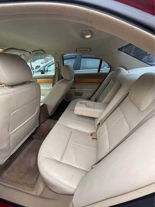2010 Lincoln MKZ - Image 2 of 5