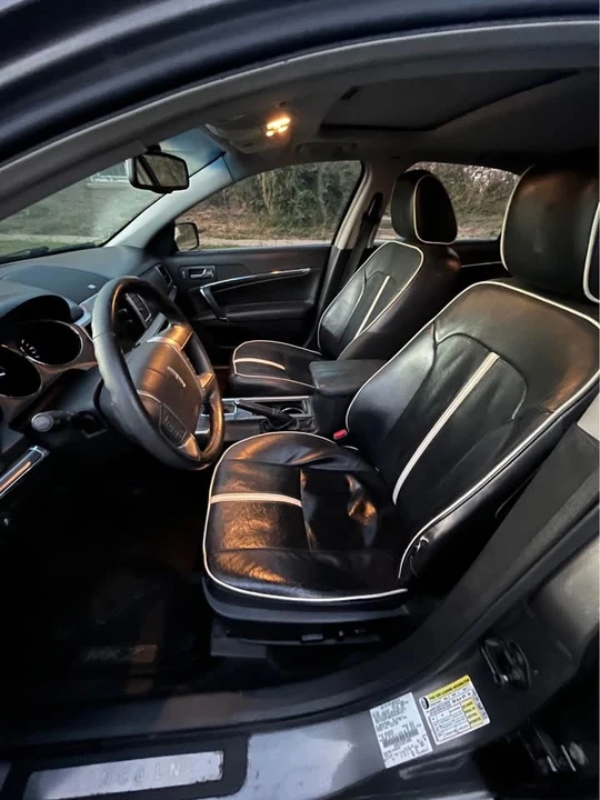 2010 Lincoln MKZ - Image 5 of 5