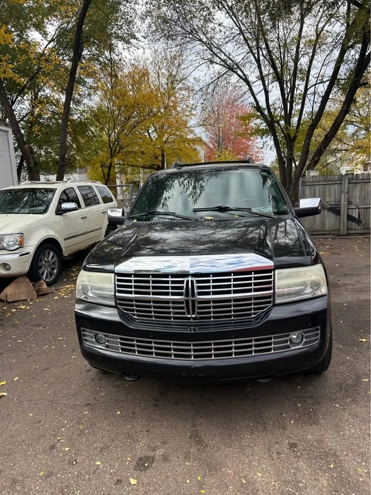 2010 Lincoln Navigator 3rd Gen - Image 6 of 10