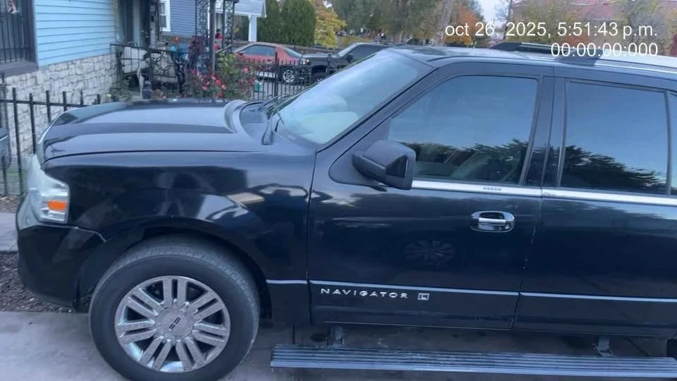 2010 Lincoln Navigator 3rd Gen - Image 9 of 11