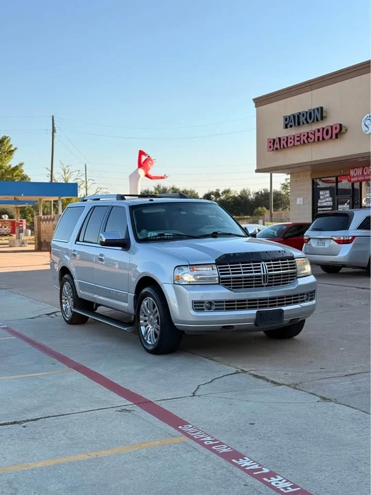 2010 Lincoln Navigator 3rd Gen - Image 6 of 20