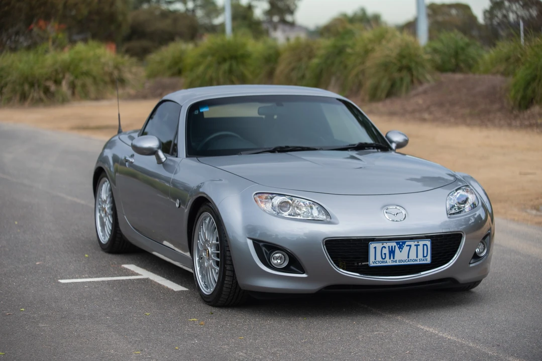 2010 Mazda NC MX-5 Miata - Image 13 of 31