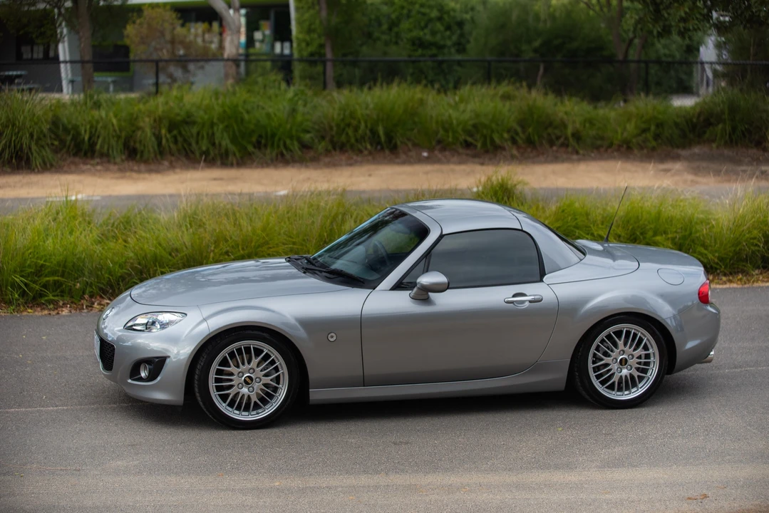2010 Mazda NC MX-5 Miata - Image 15 of 31