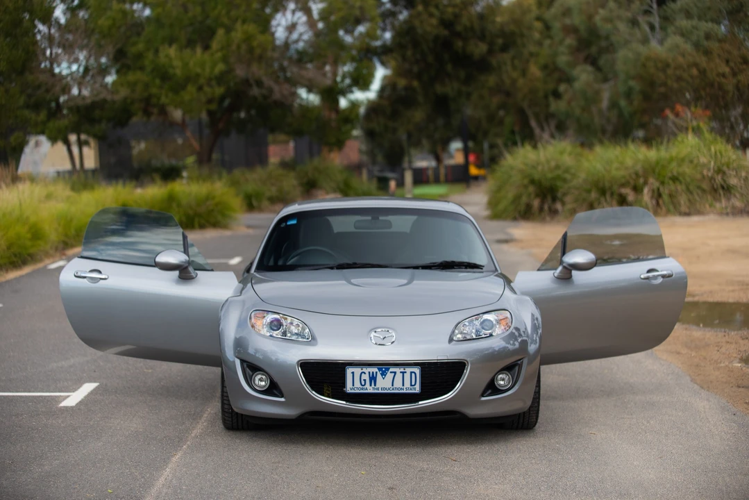 2010 Mazda NC MX-5 Miata - Image 25 of 31