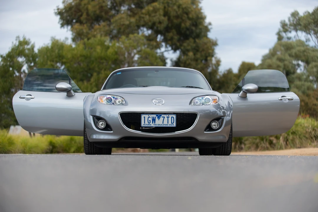 2010 Mazda NC MX-5 Miata - Image 26 of 31