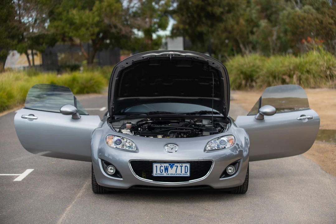 2010 Mazda NC MX-5 Miata - Image 27 of 31
