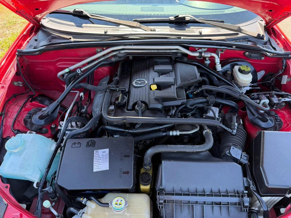 2010 Mazda NC MX-5 Miata - Image 20 of 31
