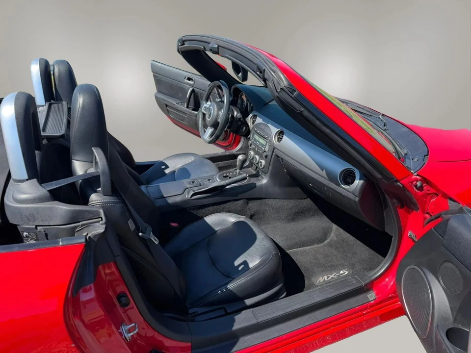 2010 Mazda NC MX-5 Miata - Image 18 of 31