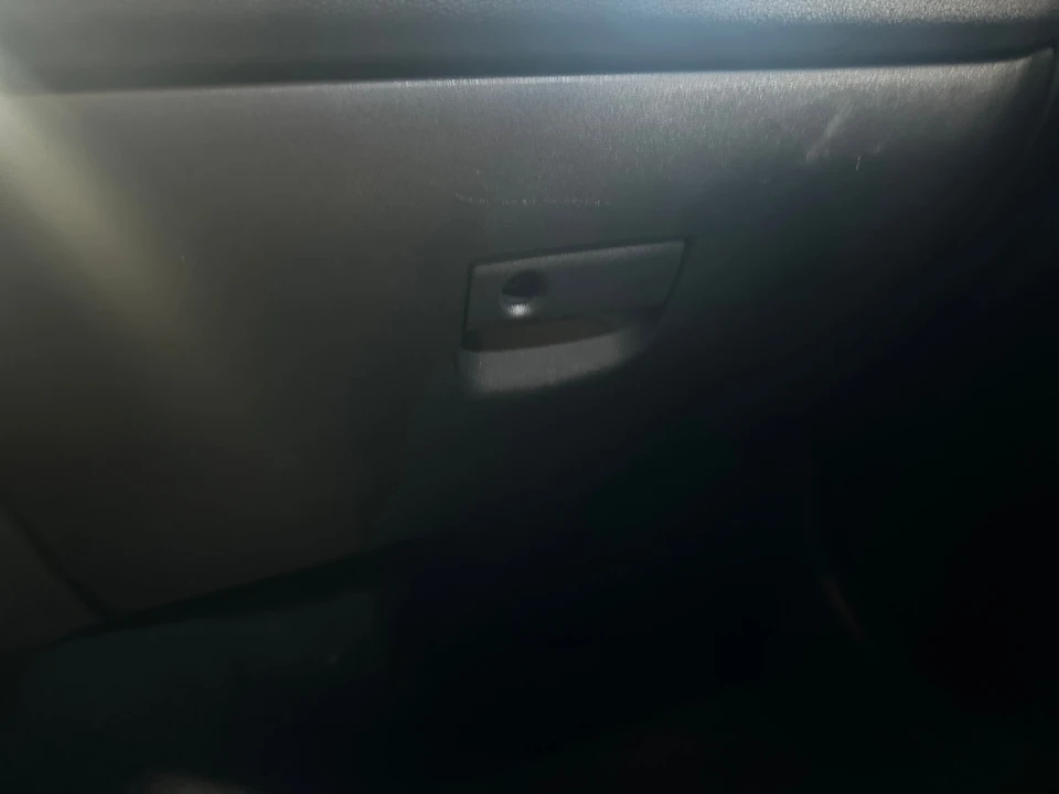 2010 Mazda RX-8 2nd Gen - Image 18 of 31