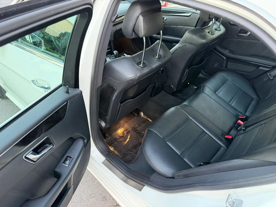 2010 Mercedes-Benz W212 E-Class - Image 17 of 31