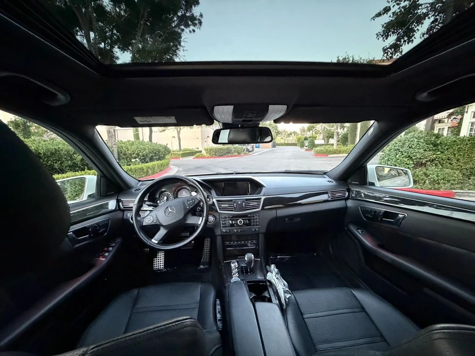 2010 Mercedes-Benz W212 E-Class - Image 19 of 31