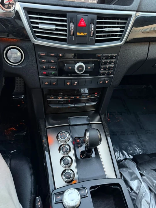 2010 Mercedes-Benz W212 E-Class - Image 27 of 31