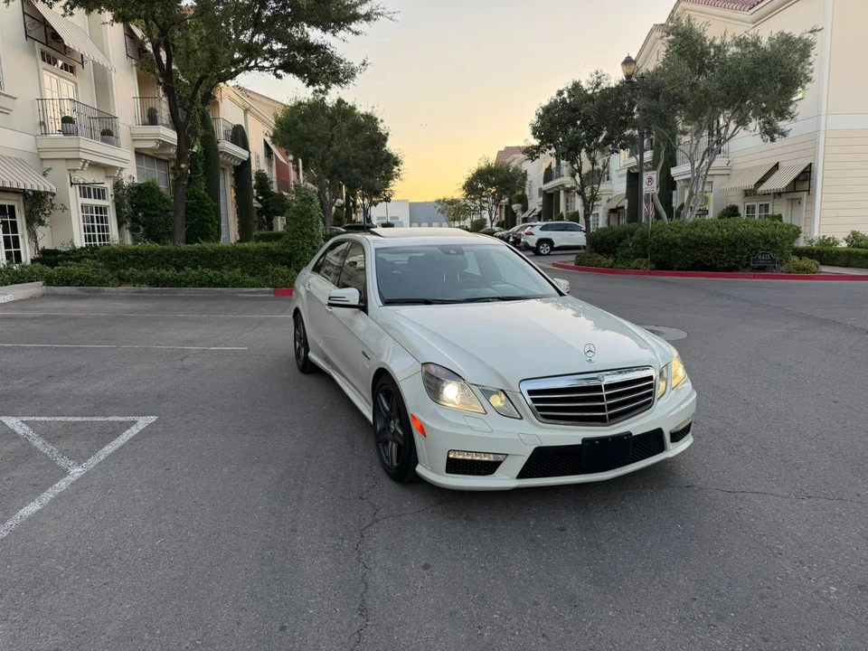 2010 Mercedes-Benz W212 E-Class - Image 4 of 31