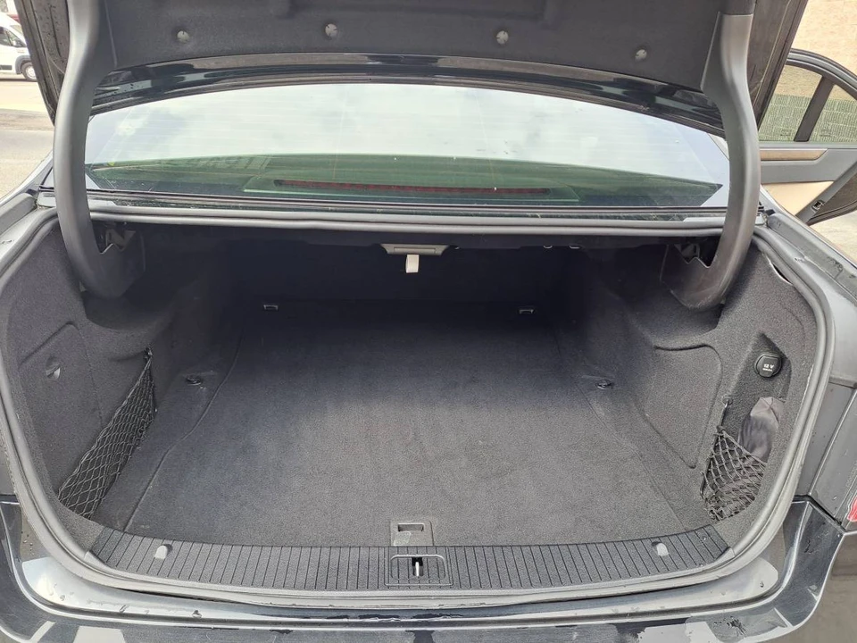 2010 Mercedes-Benz W212 E-Class - Image 16 of 19