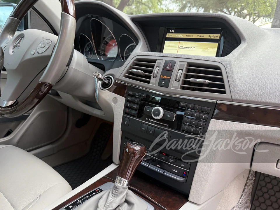 2010 Mercedes-Benz W212 E-Class - Image 5 of 27