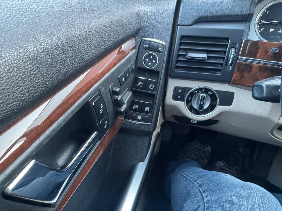 2010 Mercedes-Benz GLK-Class - Image 21 of 23