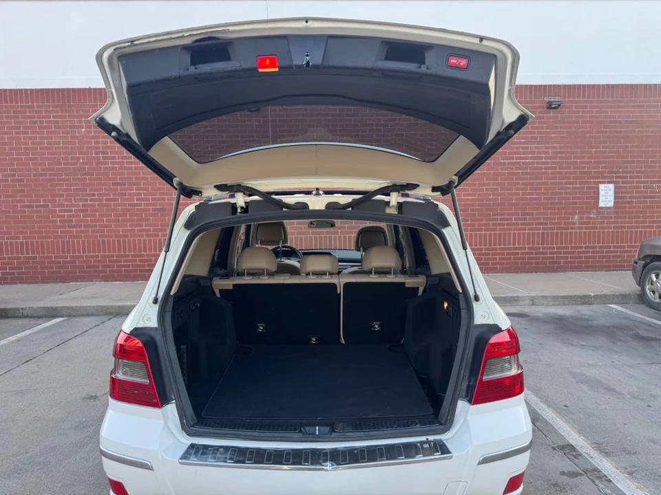 2010 Mercedes-Benz GLK-Class - Image 12 of 23