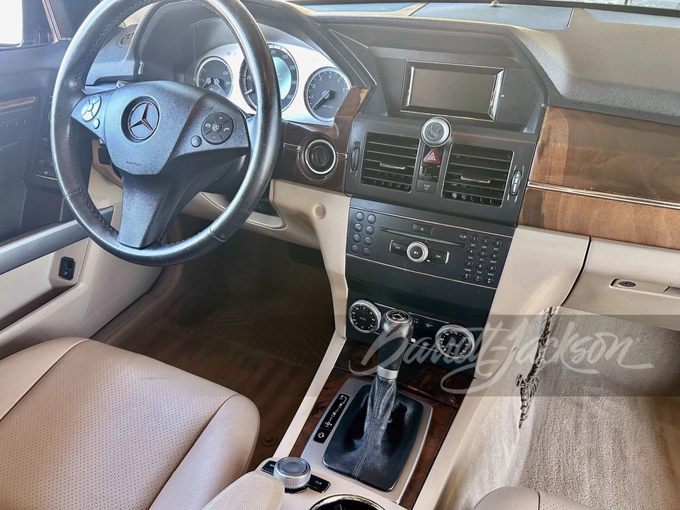 2010 Mercedes-Benz GLK-Class - Image 17 of 17