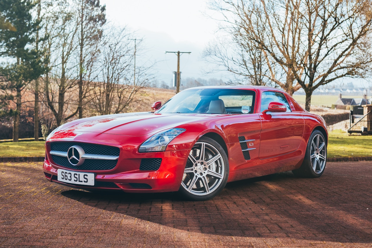 2010 MERCEDES-BENZ SLS AMG - 760 MILES
