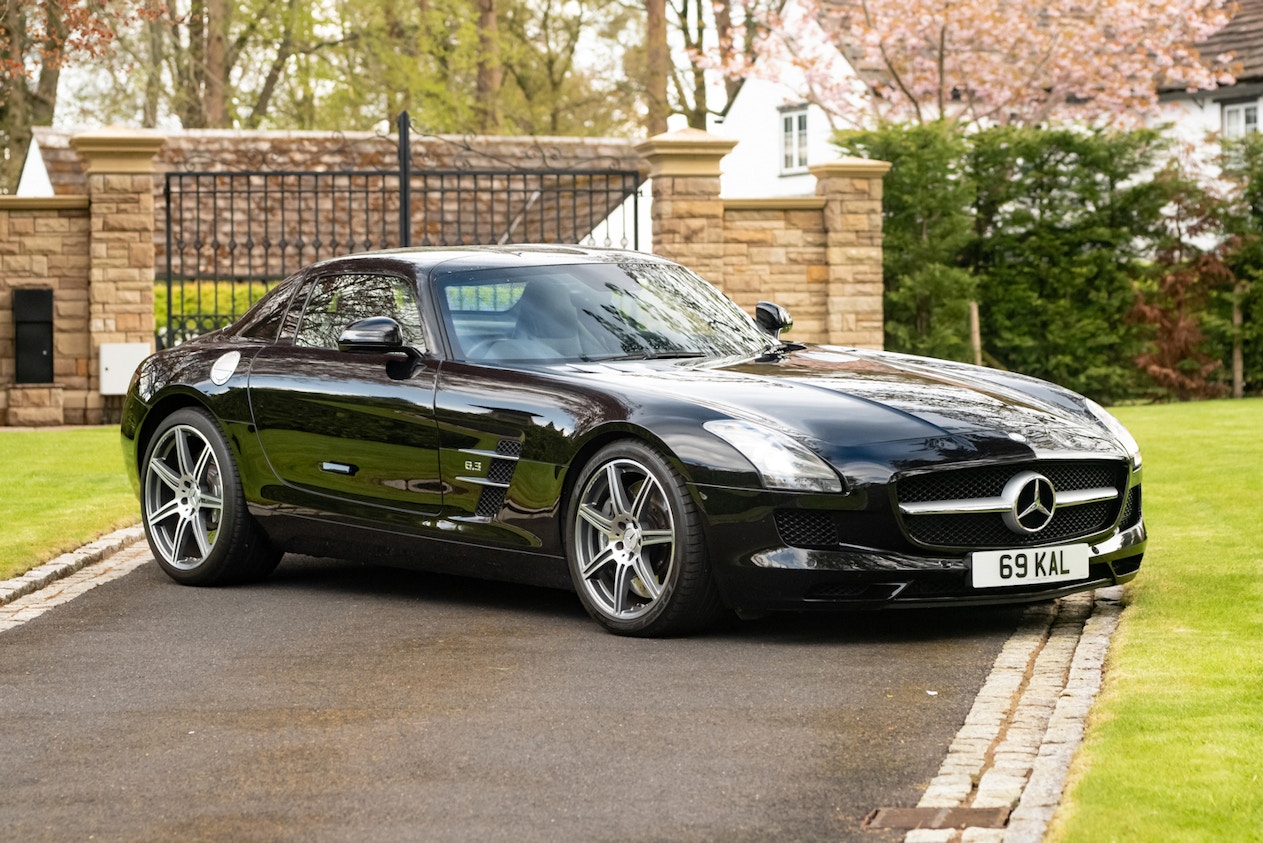 2010 MERCEDES-BENZ SLS AMG