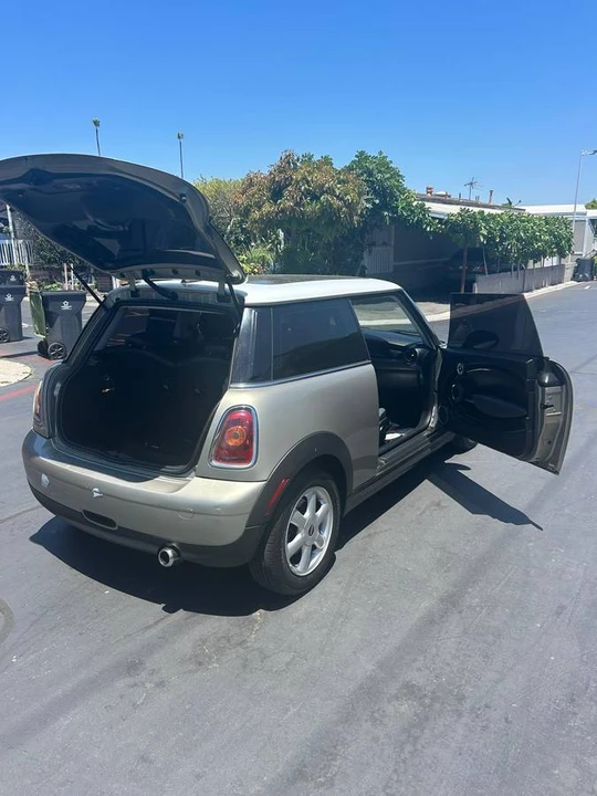 2010 Mini Mini 2nd Gen - Image 2 of 19