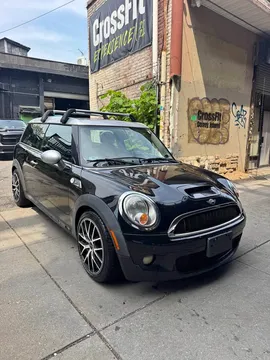2010 MINI Clubman Cooper S Hatchback 3D