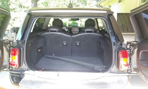 2010 MINI Clubman Cooper S Hatchback 3D