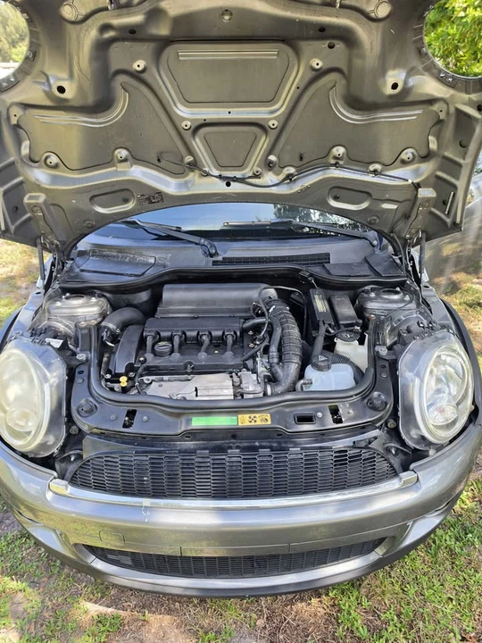 2010 Mini Mini 2nd Gen - Image 2 of 12