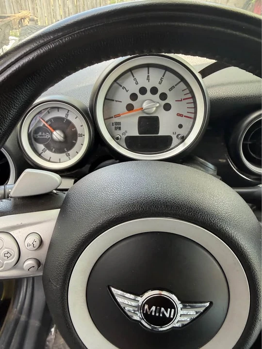 2010 Mini Mini 2nd Gen - Image 5 of 7