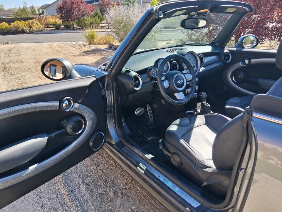 2010 Mini Mini 2nd Gen - Image 2 of 13