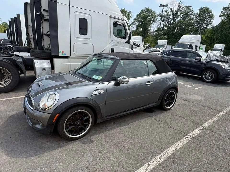 2010 Mini Mini 2nd Gen - Image 2 of 10