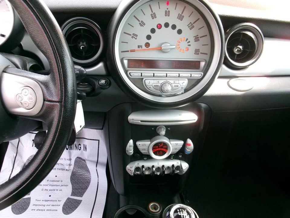 2010 Mini Mini 2nd Gen - Image 13 of 19