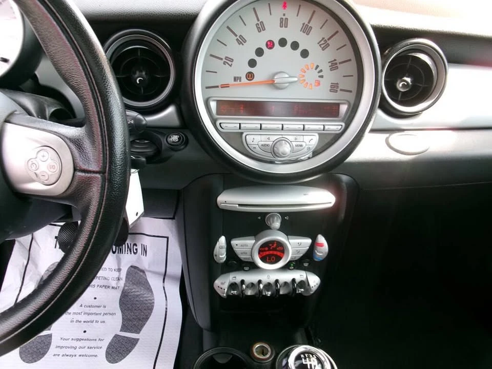 2010 Mini Mini 2nd Gen - Image 13 of 19