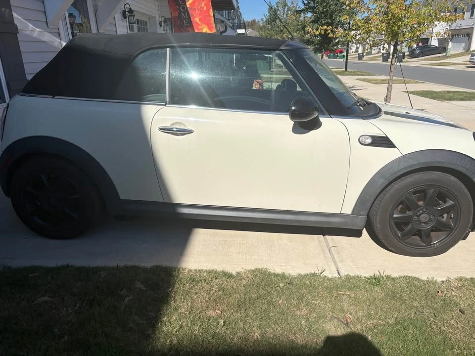 2010 Mini Mini 2nd Gen - Image 2 of 9