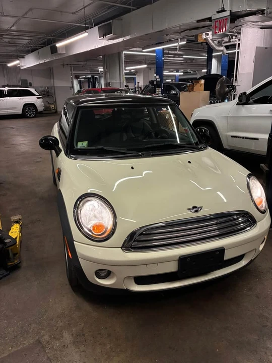 2010 Mini Mini 2nd Gen - Image 4 of 6