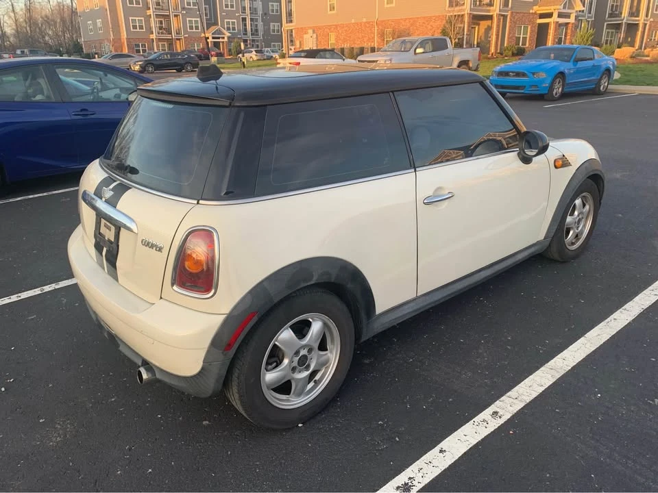 2010 Mini Mini 2nd Gen - Image 4 of 10
